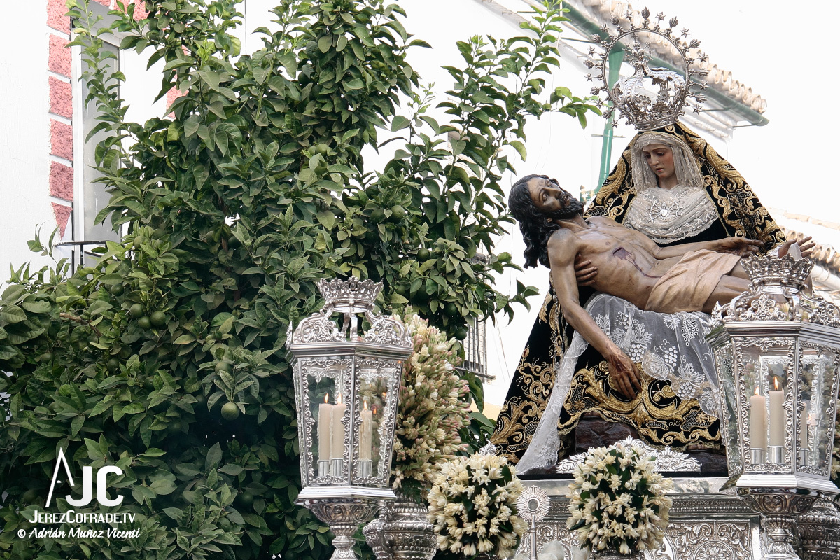 rosario-aurora-angustias-2012