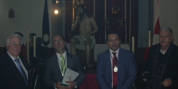 Joaquín Baro de Alba, el primero de la derecha, en un acto de la Hermandad de Humildad y Paciencia