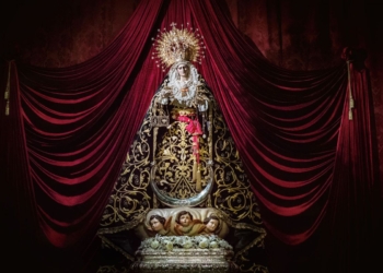 Nuestra Señora de los Dolores Coronada (Sanlúcar de Barrameda)