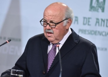jesus aguirre consejero de salud de la junta de andalucia