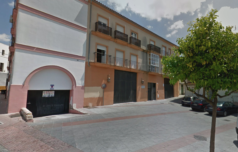 La casa de hermandad de La Lanzada, lugar en el que la corporación del Jueves Santo presta ayuda a las cofradías que pasan por su ubicación / Google Maps