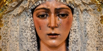 La Hermandad de la Macarena propone restaurar la imagen de la Virgen de la Esperanza