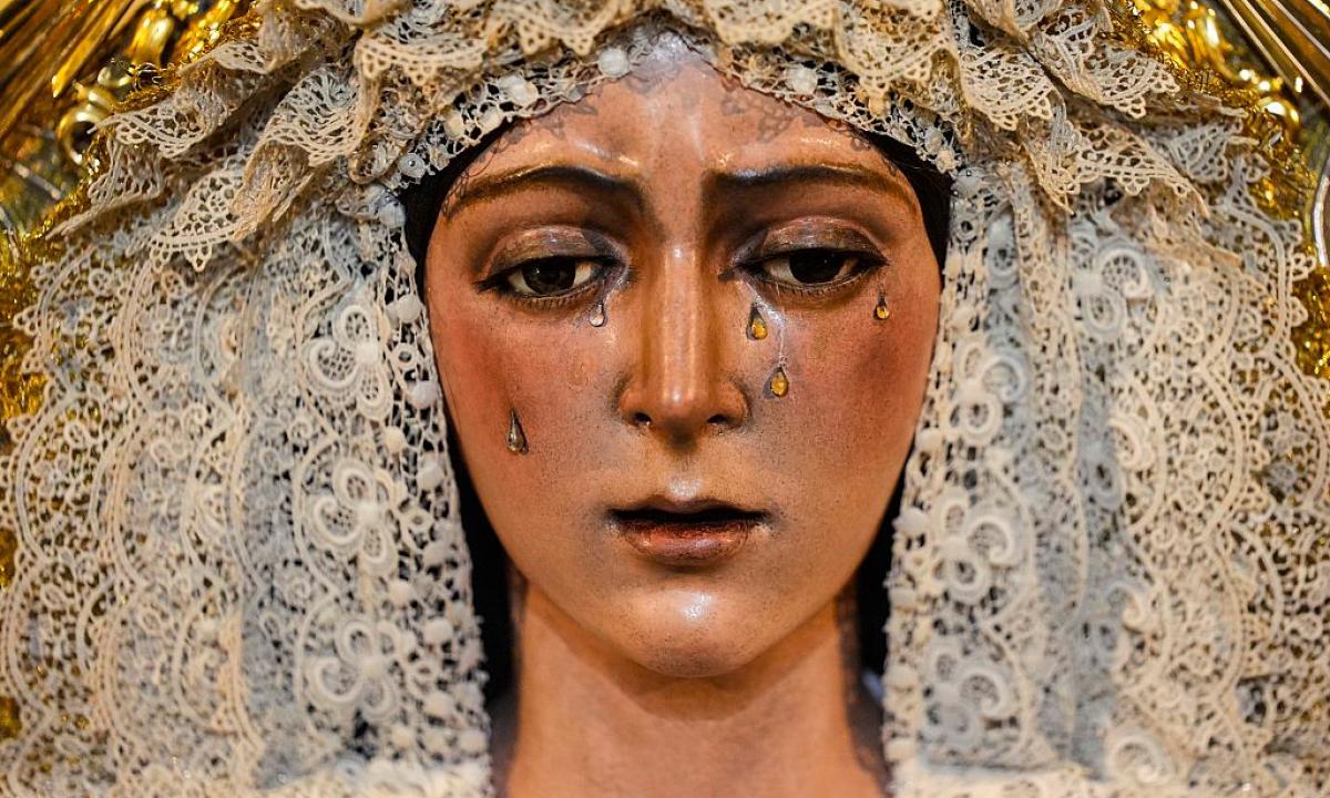 La Hermandad de la Macarena propone restaurar la imagen de la Virgen de la Esperanza